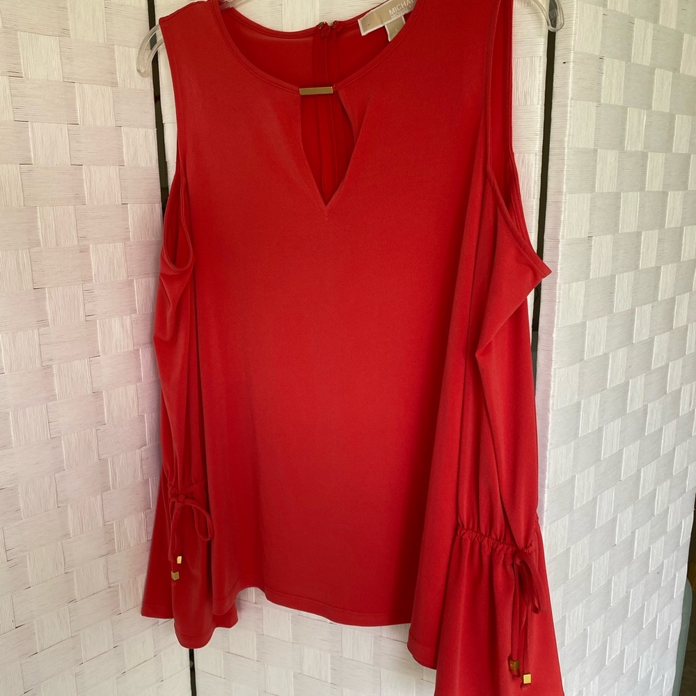 L Michael Kors Cold Shoulder Top